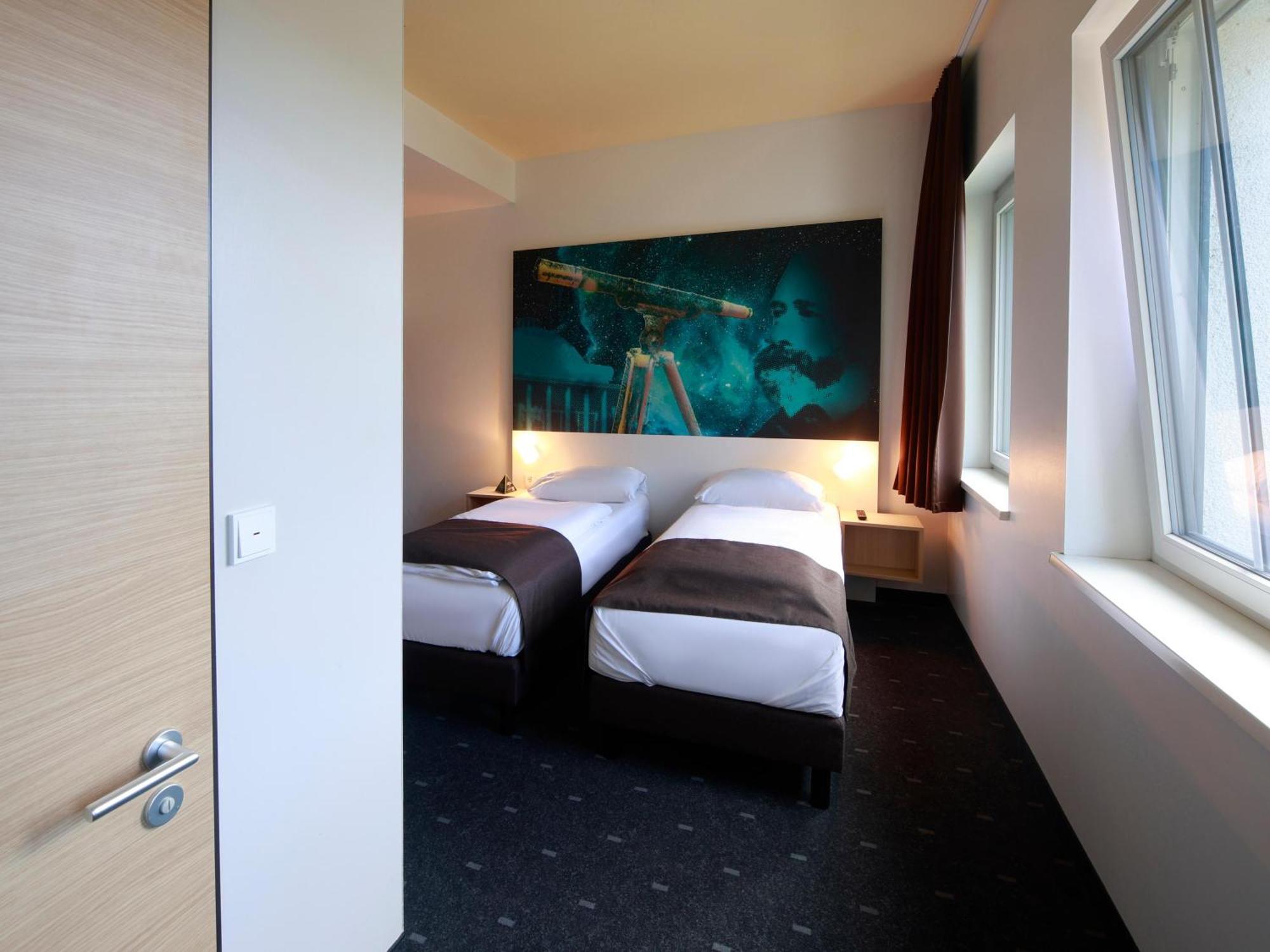 B&B Hotel Jena Esterno foto